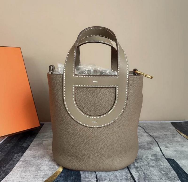 Hermes Handbags 84